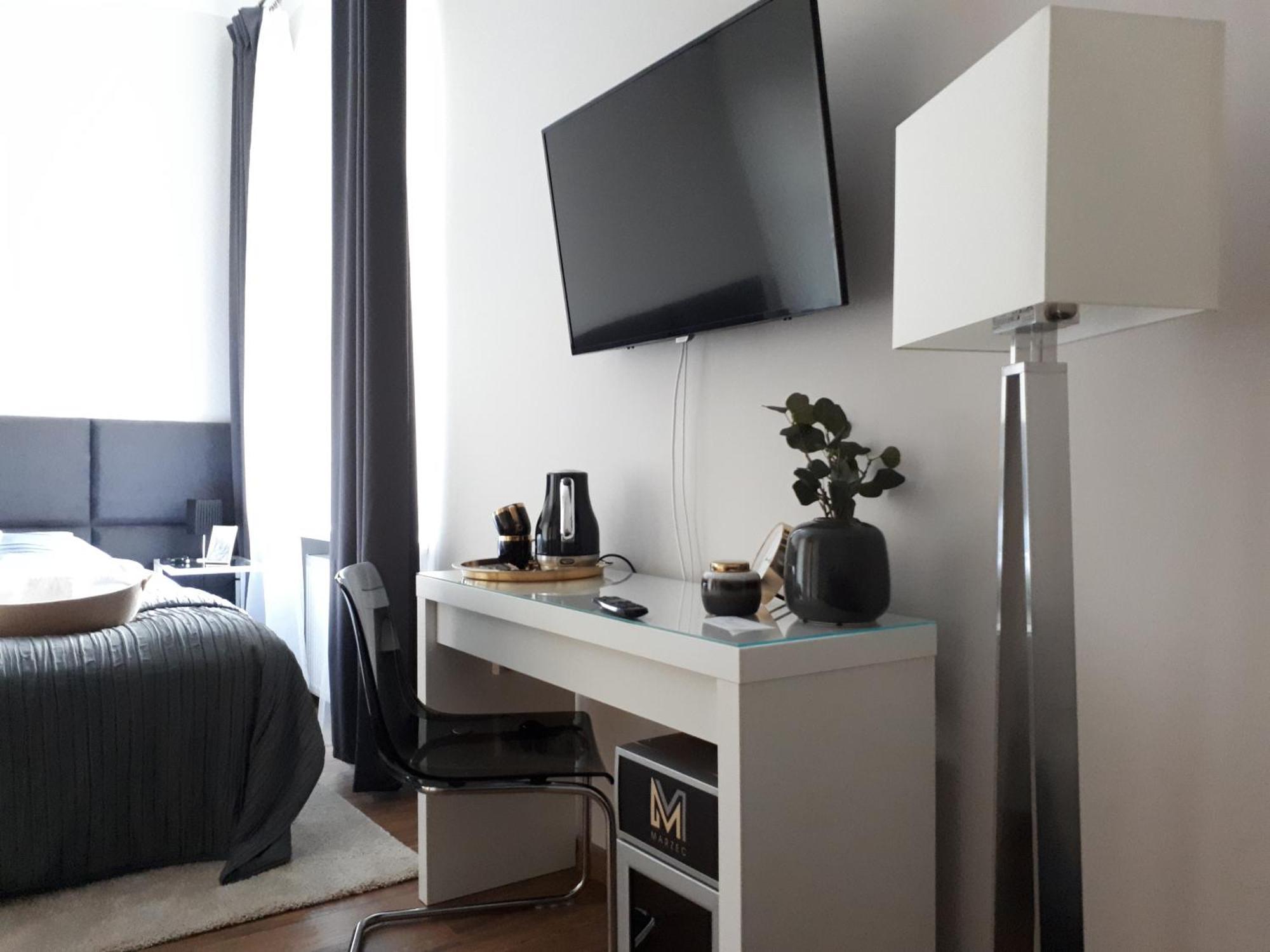 Marzec Apartamenty Γκνιέζνο Δωμάτιο φωτογραφία