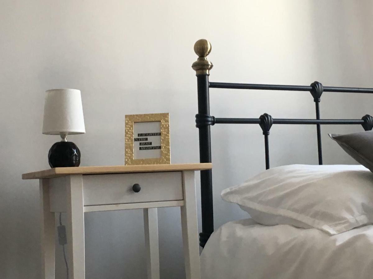 Marzec Apartamenty Γκνιέζνο Εξωτερικό φωτογραφία