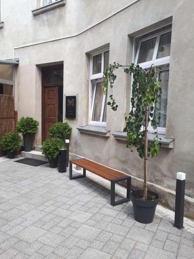 Marzec Apartamenty Γκνιέζνο Εξωτερικό φωτογραφία