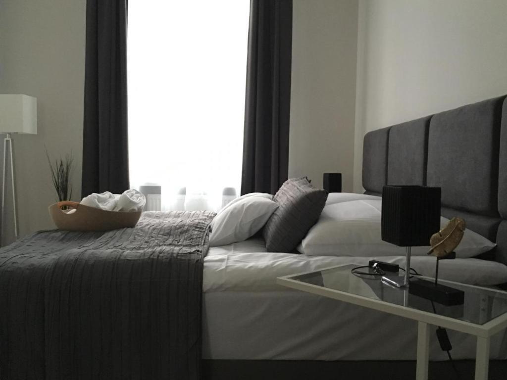 Marzec Apartamenty Γκνιέζνο Εξωτερικό φωτογραφία